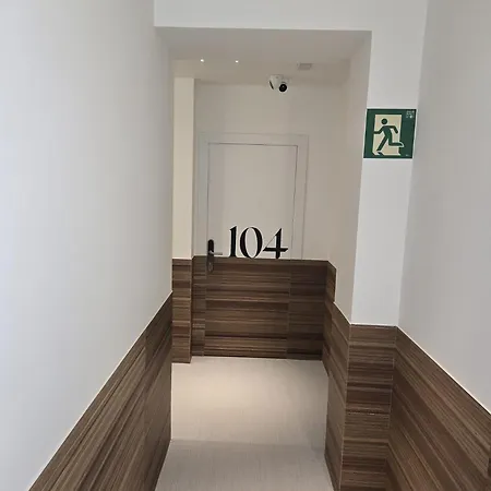 Hostal Boreal Mistral-3